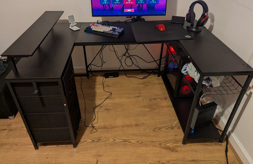 Black shaped computer - black,